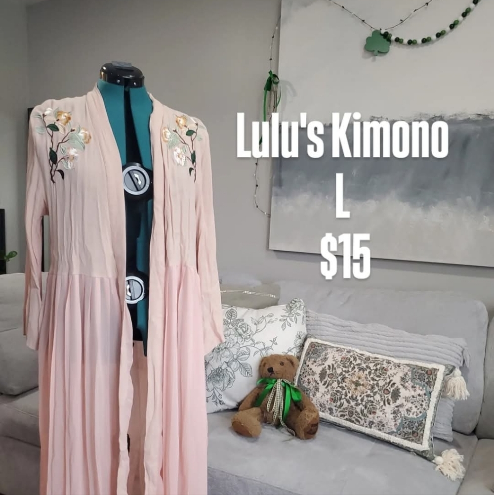 Lulu's Pale Pink Embroidered Long Kimono